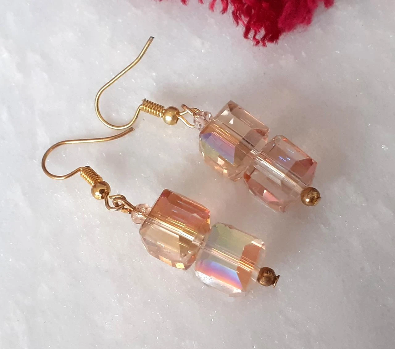 Pendientes colgantes con cubo de Swarovski AB amarillo – photo 3